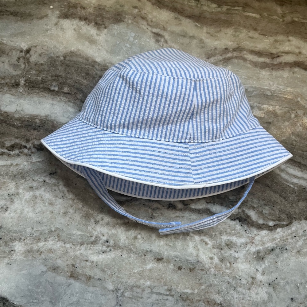 Janie & Jack 0-3 months bucket hat (barely worn)